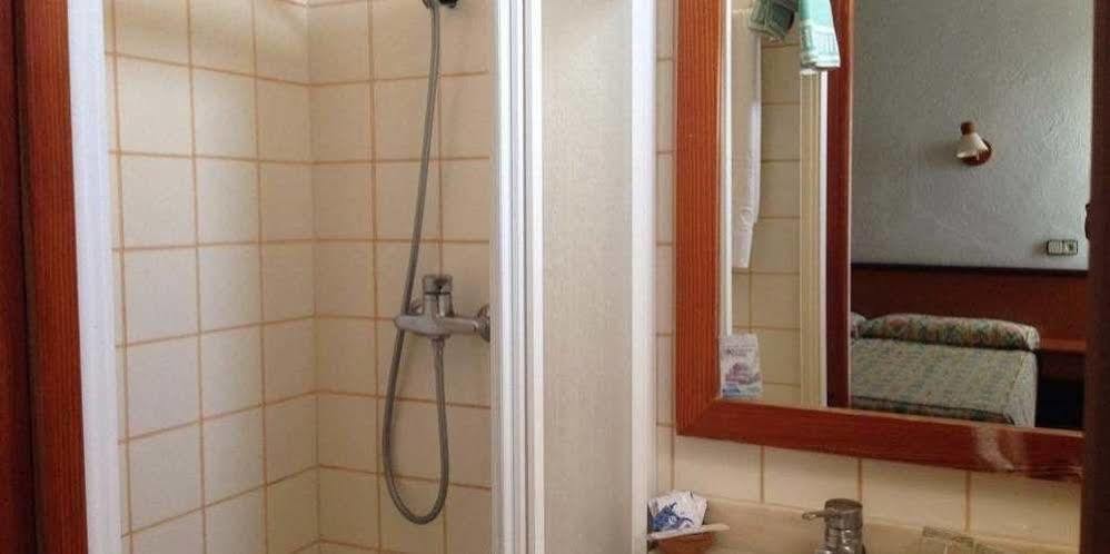Hostal De La Caravel-La Кала де Ор Экстерьер фото